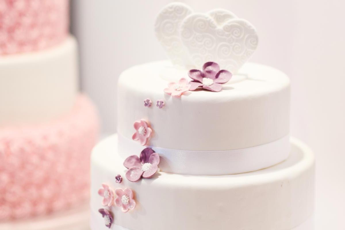 Как правильно выбрать свадебный торт?